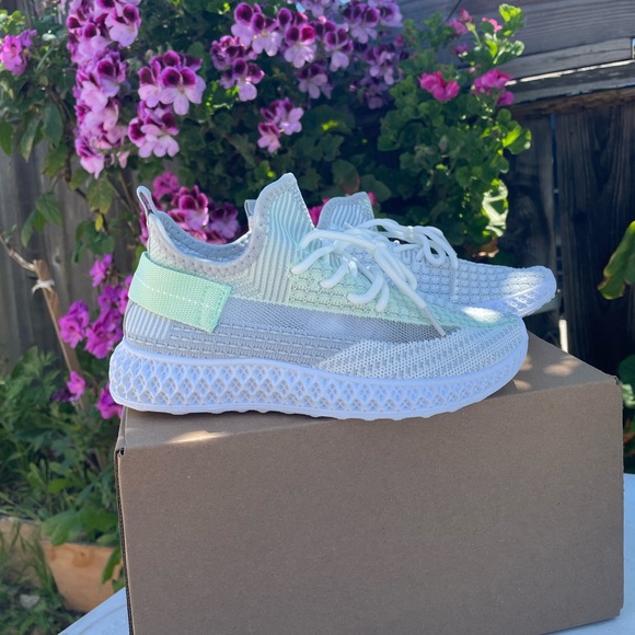 Fashion Women's Casual Sneakers New Comfortable color white/green - Picture 9 of 11